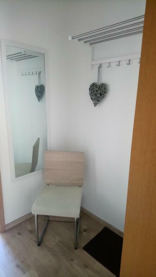 Gemuetliche Ferienwohnung Im Erdgeschoss- Jenaer Strasse Erfurt Buitenkant foto