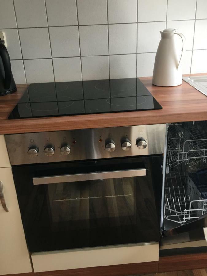 Gemuetliche Ferienwohnung Im Erdgeschoss- Jenaer Strasse Erfurt Buitenkant foto