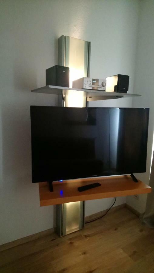 Gemuetliche Ferienwohnung Im Erdgeschoss- Jenaer Strasse Erfurt Buitenkant foto