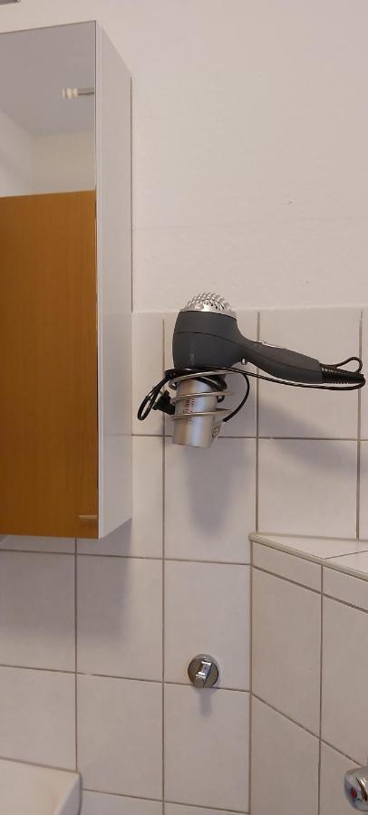 Gemuetliche Ferienwohnung Im Erdgeschoss- Jenaer Strasse Erfurt Buitenkant foto