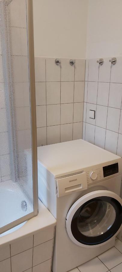 Gemuetliche Ferienwohnung Im Erdgeschoss- Jenaer Strasse Erfurt Buitenkant foto
